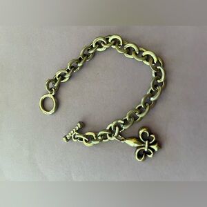Fleur de lis sterling silver toggle bracelet